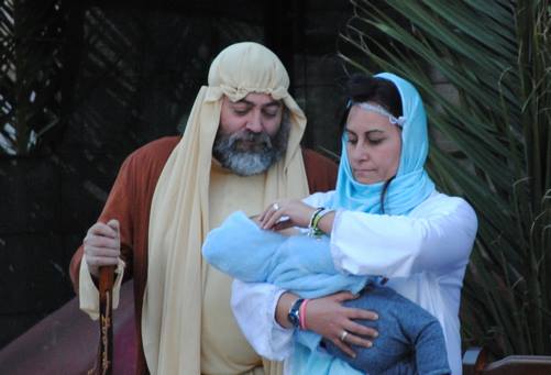 Alovera inauguró la Navidad con su tradicional Belén Viviente