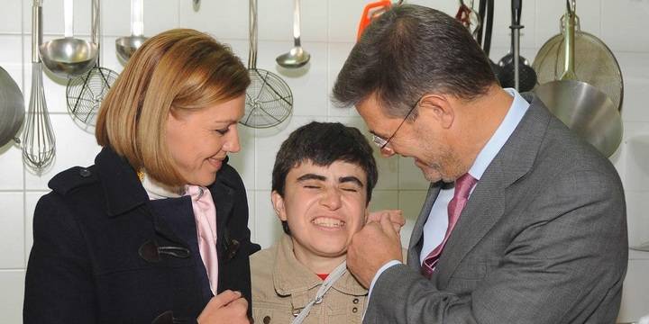 Cospedal agradece a quienes nos enseñan cada día con su gratitud, sencillez, generosidad y cariño que hay muchas maneras de ser capaz