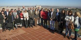 Cospedal: “Frente a la estabilidad que representa el PP, tenemos la incertidumbre y el abismo”