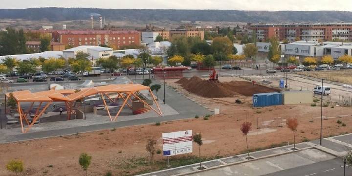 El PP de Azuqueca denuncia que el Ayuntamiento socialista ha hecho un traje a la medida de la multinacional McDonalds