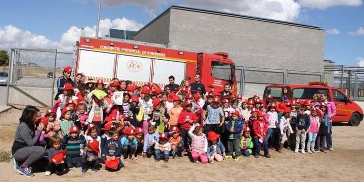 Más de 200 personas reciben formación para la prevención de incendios en Quer