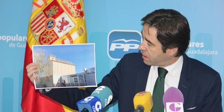 Robisco denuncia que Ayuntamiento de Azuqueca y Page no explican el gravísimo caso del niño de 2 años que escapó de una guardería