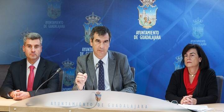El Ayuntamiento de la capital destinará 2,6 millones a políticas de empleo y promoverá la creación de 400 puestos de trabajo