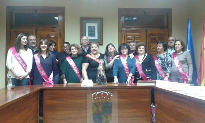 Las mujeres de Santa Águeda cogen el Bastón de Mando y gobiernan en Jadraque
