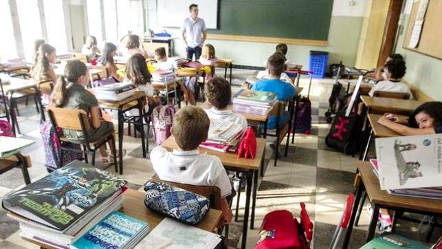 ANPE denuncia que la Junta no ha reducido las ratios máximas de alumnos por aula