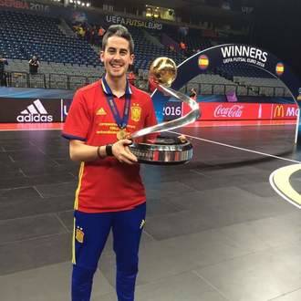 Ángel Orejón, actual entrenador del FSF Alovera, campeón de Europa en Serbia 2016