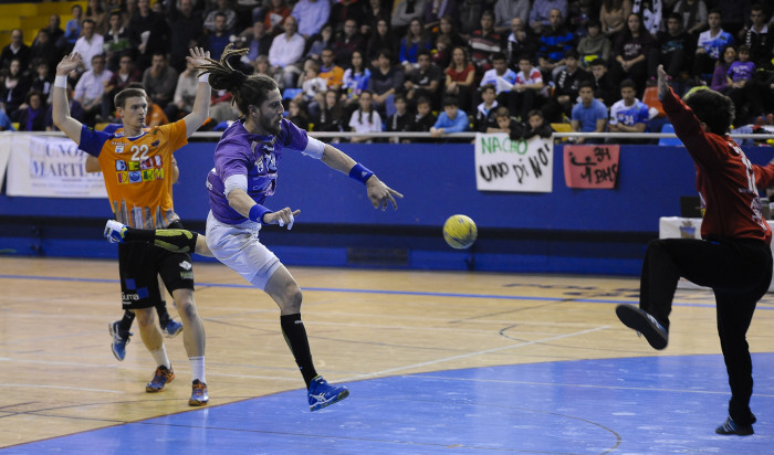 Guadalajara lucha hasta el final en León (30-29)