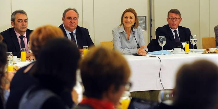 Cospedal: La unidad de España no puede estar sujeta a negociación por el interés del secretario general del PSOE