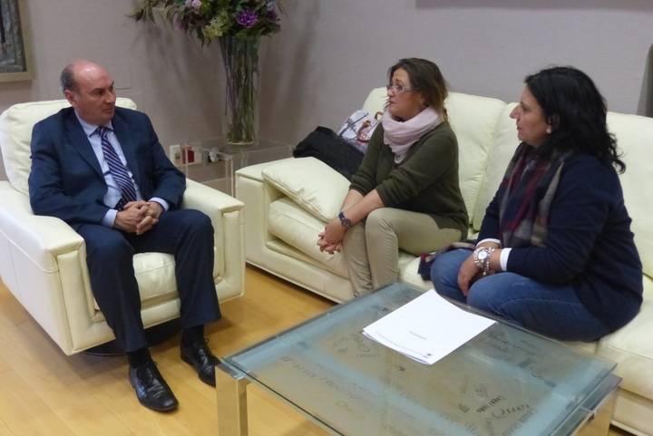 El presidente de la Diputación retoma las reuniones con alcaldes y concejales de la provincia