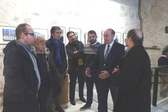 Latre se interesa por las reformas del Museo del Viaje a la Alcarria con motivo del centenario de Cela