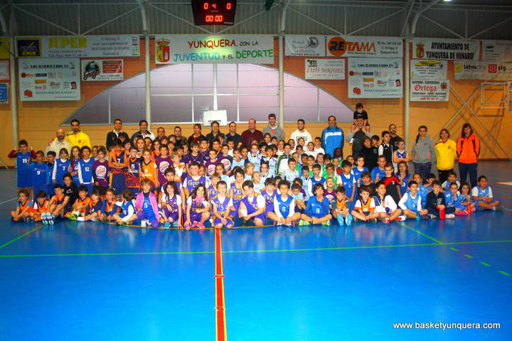 Jornada de hermandad de la IV Liga de Baloncesto Benjamín y Prebenjamín 'Dama de la Campiña'