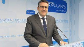 El PP denuncia que Page continúa en 2016 "su política de enchufes a sus más allegados sin complejos ni vergüenzas"