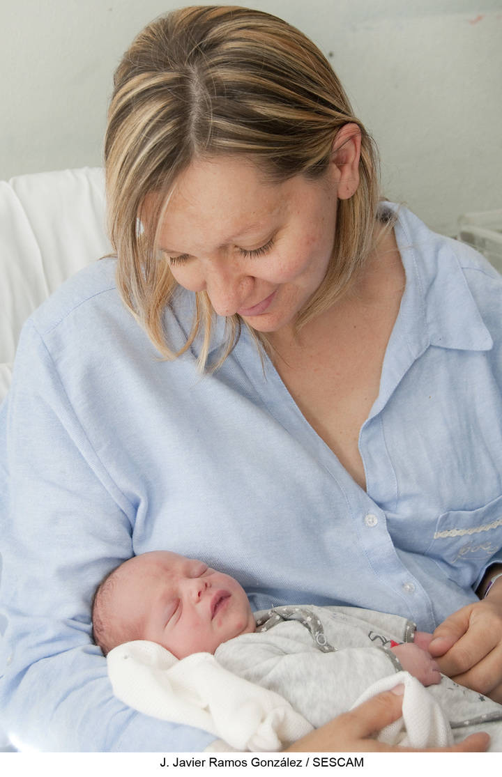 Ignacio, primer bebé del año 2016 nacido en el Hospital General Universitario de Guadalajara