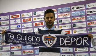 José Ángel rescinde el contrato con el Deportivo Guadalajara
