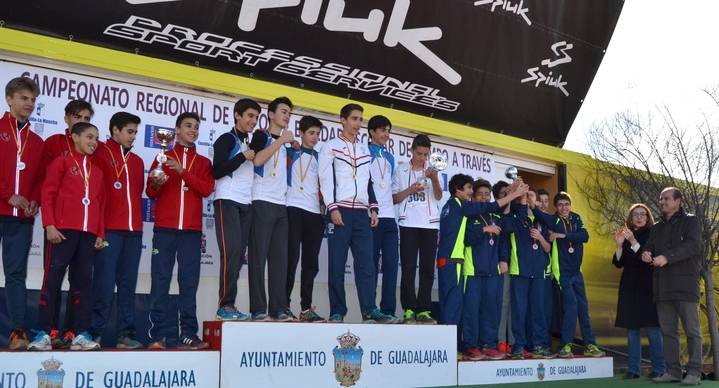 Más de 650 atletas menores de 16 años han participado en el Campeonato Regional en Edad Escolar de Campo a Través, celebrado en Guadalajara