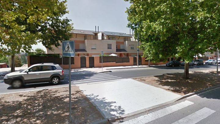 Una mujer termina con el esternón fracturado tras ser atropellada en Guadalajara