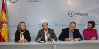 Los parlamentarios del PP califican como “inadmisible” la cesión de senadores del PSOE a “secesionistas”