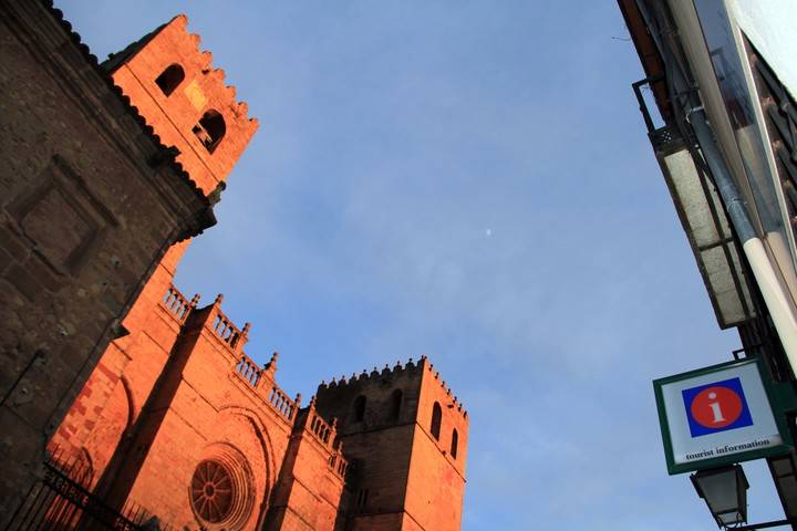 Sigüenza se sitúa de nuevo por encima de los 105.000 visitantes en el año 2015