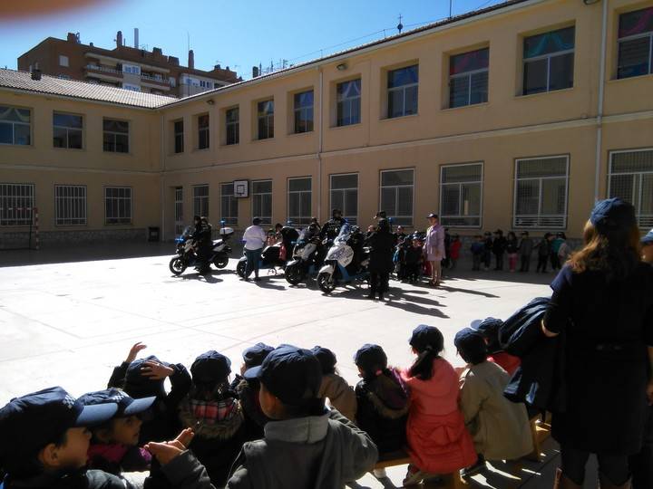 Primer jornada “Deporvial” en el Rufino Blanco con la colaboración de Policía Local