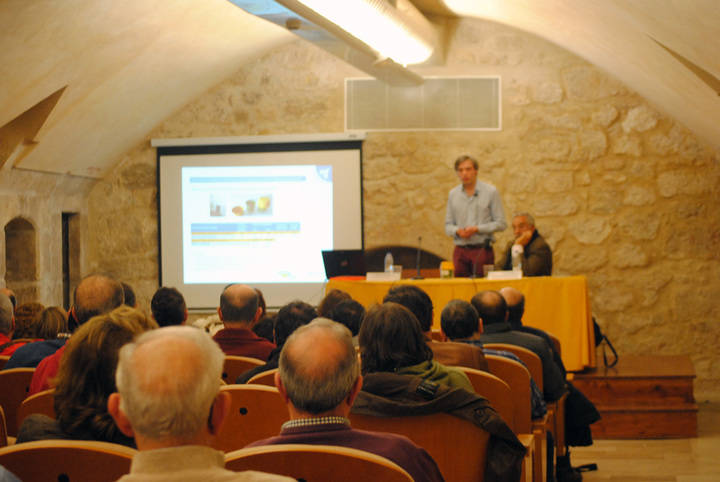 Las medidas contra las enfermedades de las abejas protagonizan la sesión de tarde en las conferencias de la Feria Apícola Internacional