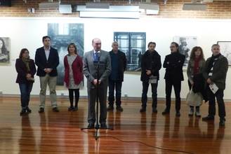 El presidente de la Diputación inaugura la exposición de los Premios Provincia de Fotografía y Dibujo