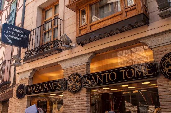 Quieren entrar en el Libro Guinness haciendo el Quijote más grande del mundo de...¡mazapán!