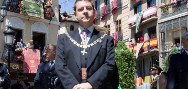 Page y Podemos quieren quitar la financiación de servicios religiosos, los obispos responden: 