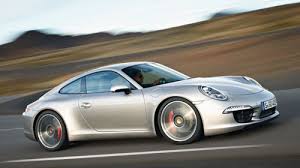 Un conductor con discapacidad y sin carnet, detenido por conducir a 297 km/h en un Porsche