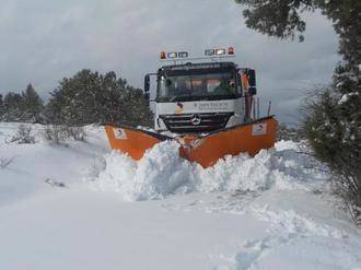 La carretera CM-1005, un tramo de la CM-110 en Alcolea y un tramo de la carretera CM-1106 cerradas al tráfico por nieve