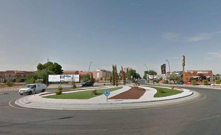 La calle Francisco Aritio incrementa su seguridad con la puesta en marcha de semáforos foto-rojo