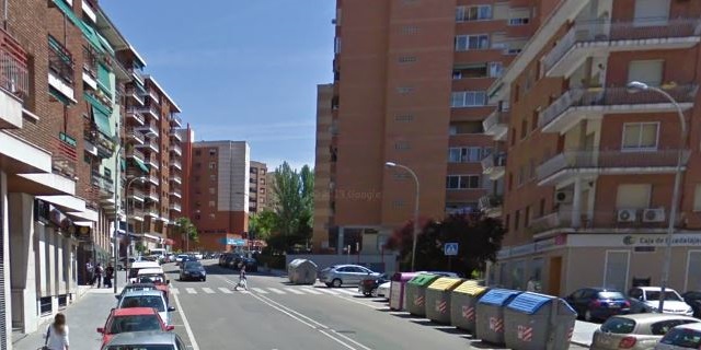 Dos heridos leves como consecuencia de un atropello en la calle Sigüenza