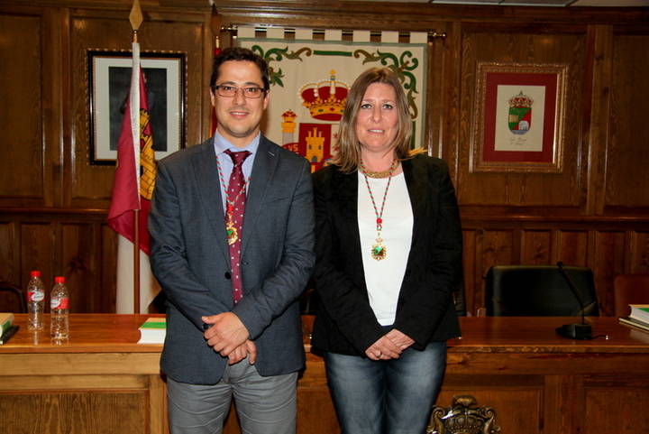 Marta Usano y José María González toman posesión como concejales en el Grupo Municipal Ciudadanos Alovera