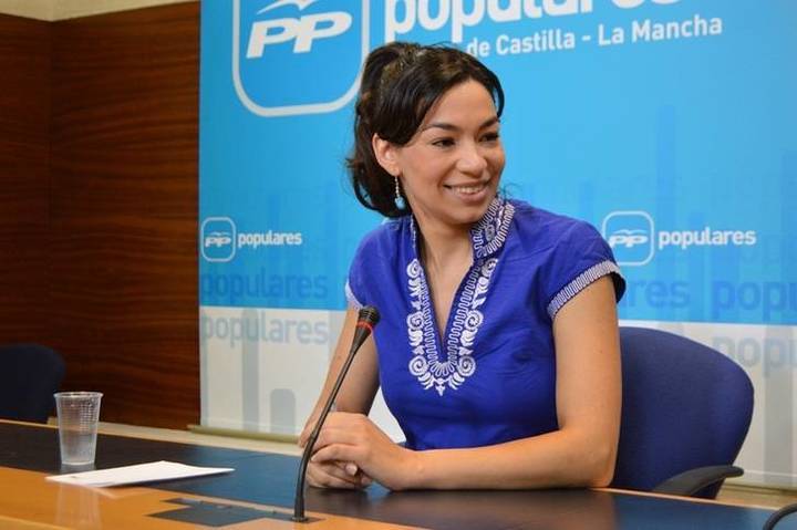 Alonso: “El próximo curso Page cerrará centros educativos y aulas, no bajará las ratios y no contratará más profesores”