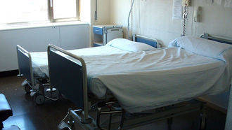 El PP asegura que Page o su cuñado deben dimitir por mentir cuando decían que no se iban a cerrar camas y anunciar ahora el cierre de 510