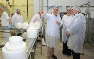 Cospedal resalta la importancia de nuestro sector primario, “que es referente en creación de empleo y riqueza”