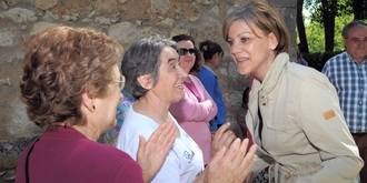 Cospedal resalta en Torre del Burgo “la labor de nuestros agricultores, así como la calidad y la comercialización de nuestros productos”