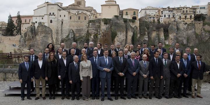 Cospedal pone Castilla-La Mancha como ejemplo de un pacto de izquierdas radical que no cree en el medio rural y coarta libertades