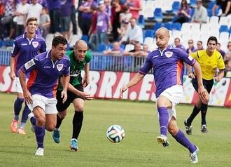 Un penalti en el tiempo de descuento le hace perder al Dépor un valiosísimo punto en Las Llanas