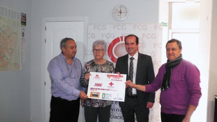 FCG entrega 300 euros a Cruz Roja de su campaña Reyes Millonarios Solidarios 2015