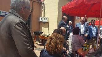 Latre acompaña a los vecinos de Alcolea de las Peñas en sus fiestas de San Isidro