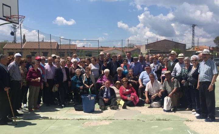 Más de un centenar de personas participa en el Campeonato de Bolos Billa de la Diputación