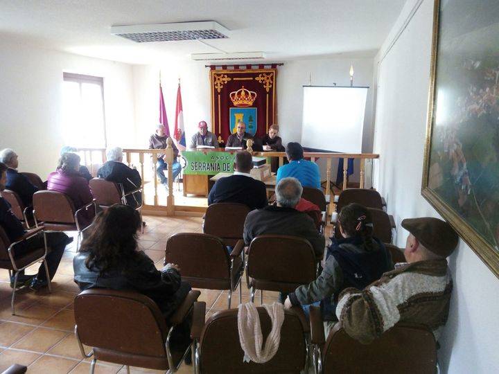 Condemios de Arriba acogió una charla sobre la regulación de la recogida de setas