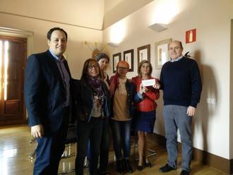 El mercadillo de libros de la Biblioteca de Guadalajara, en solidaridad con los refugiados