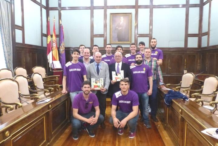 Latre recibe al Guadalajara Basket tras su ascenso a la Liga EBA