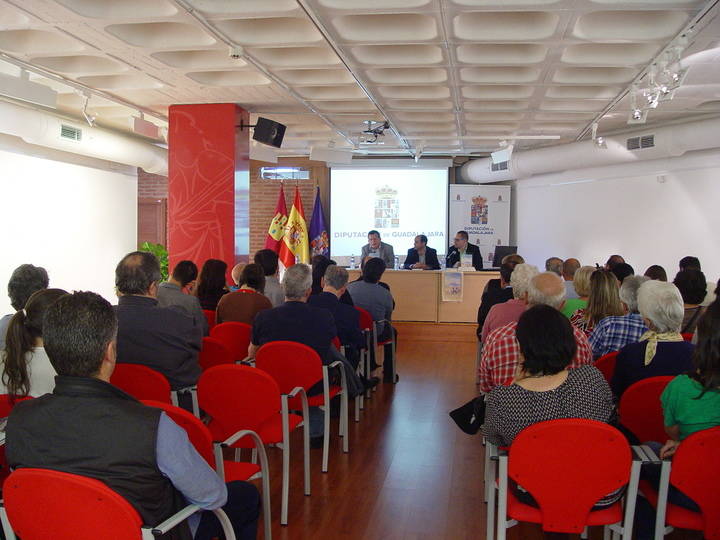 Conde y De Juan presentan sus 101 cosas que hacer en Guadalajara