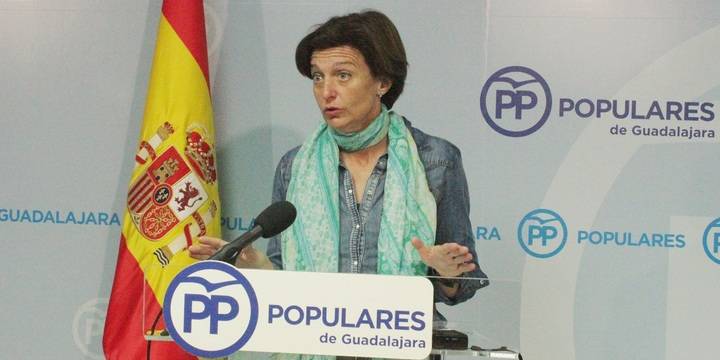 Ana González subraya que la ideología debe quedar fuera de las aulas y no como quiere hacer Page en Castilla-La Mancha