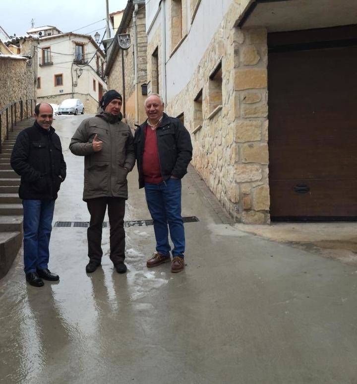La fotografía se corresponde con la visita del diputado delegado de Obras e Infraestructuras, José Ángel Parra, a Horche.