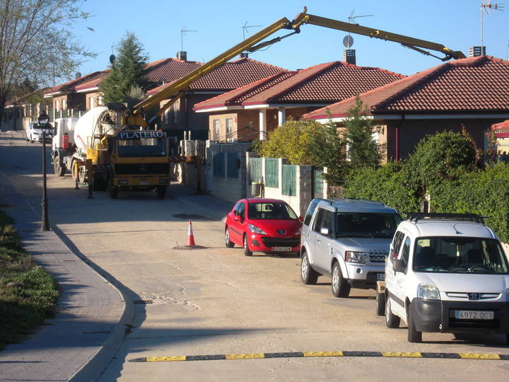 Esta semana se han iniciado las obras de reasfaltado en la urbanización San Bartolomé de Yebes