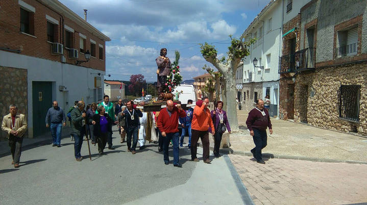 La Hermandad de Labradores de Almonacid mantiene la tradición de honrar a San Isidro