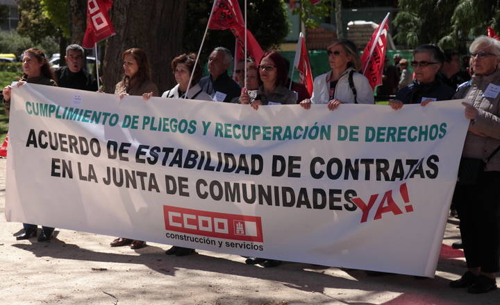 1.300 personas se manifiestan en Guadalajara para celebrar el 1 de Mayo